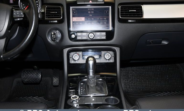 
								Volkswagen Touareg 3.6 V6 Automatas 2011 full									