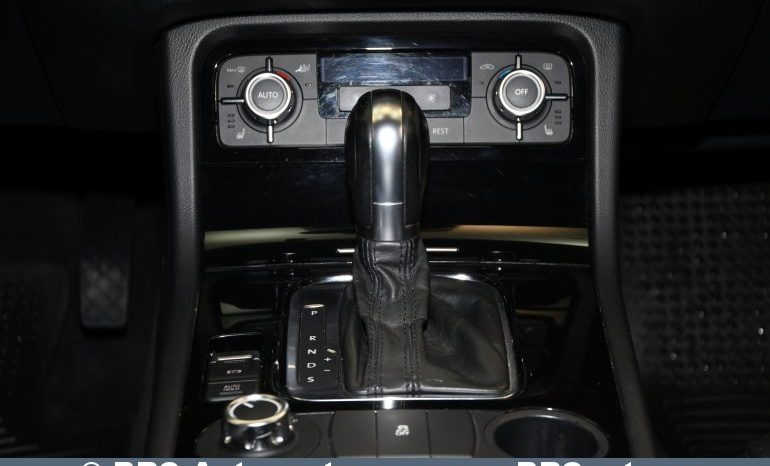 
								Volkswagen Touareg 3.6 V6 Automatas 2011 full									