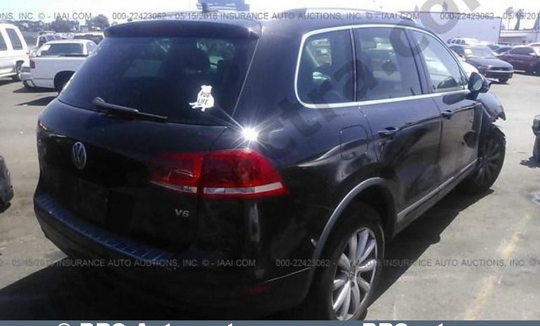 
								Volkswagen Touareg 3.6 V6 Automatas 2011 full									