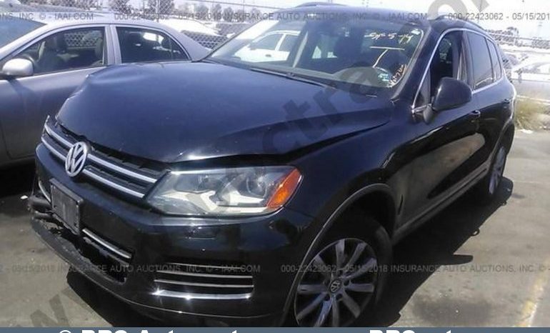 
								Volkswagen Touareg 3.6 V6 Automatas 2011 full									