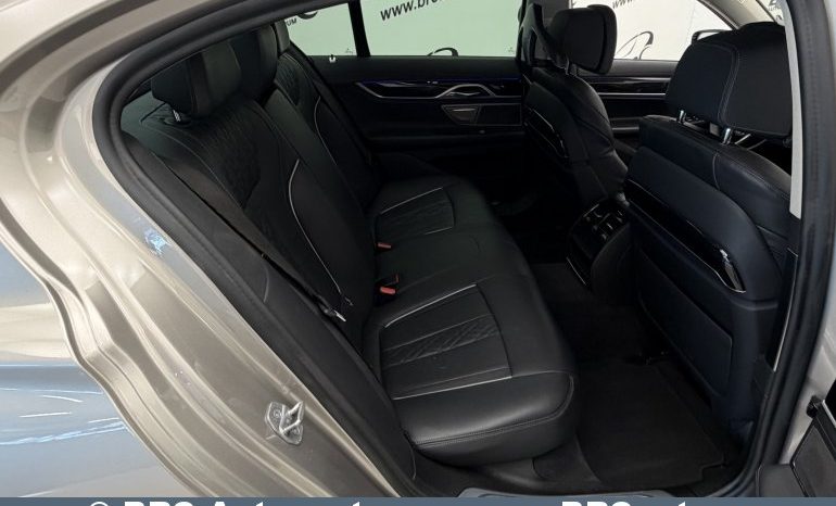 
								BMW 745 e Plug-In Automatas 2021 full									