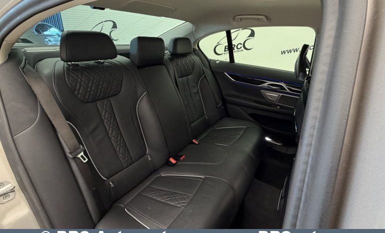 
								BMW 745 e Plug-In Automatas 2021 full									