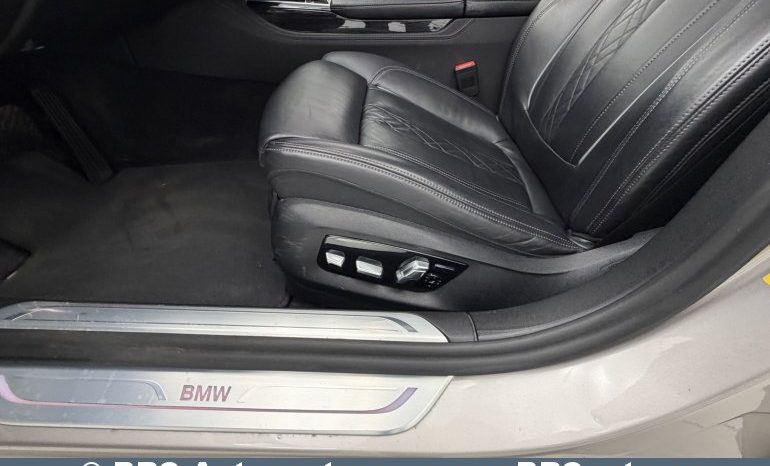 
								BMW 745 e Plug-In Automatas 2021 full									