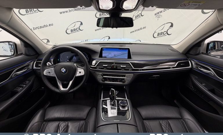 
								BMW 745 e Plug-In Automatas 2021 full									