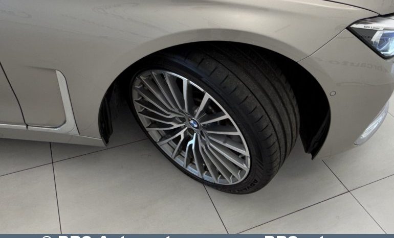 
								BMW 745 e Plug-In Automatas 2021 full									