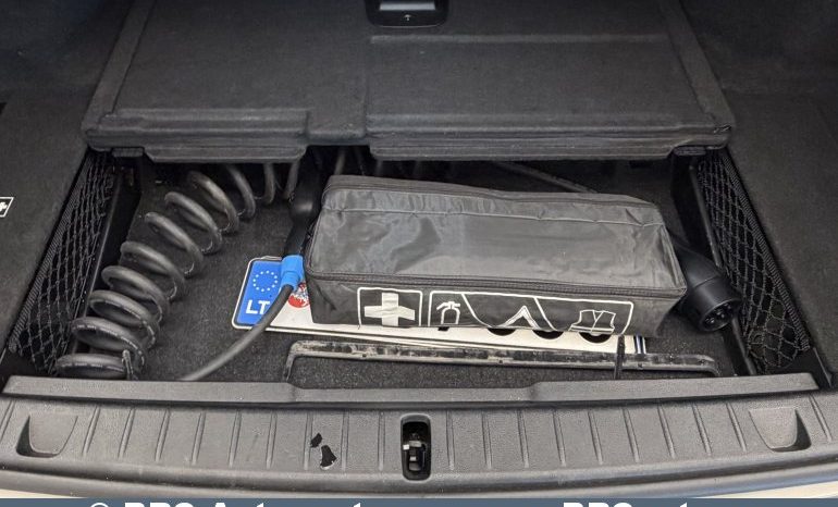 
								BMW 745 e Plug-In Automatas 2021 full									