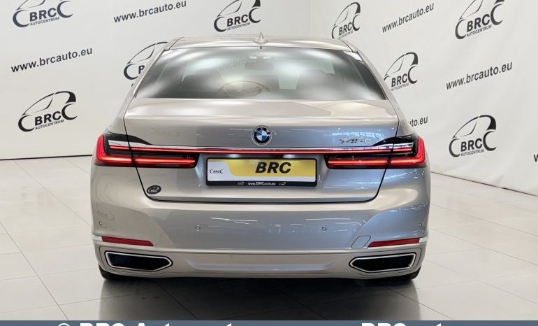 
								BMW 745 e Plug-In Automatas 2021 full									