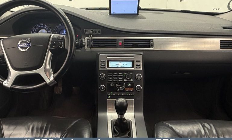 
								Volvo V70 2.4D Momentum 2010 full									