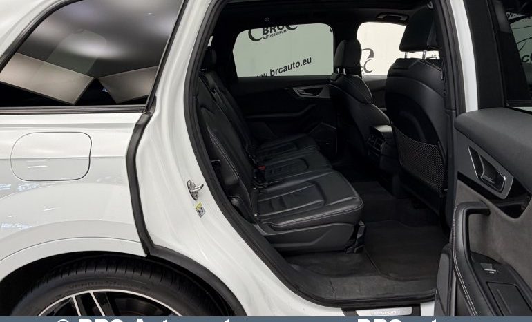 
								Audi Q7 3.0 TDI S-Line Plug-In Automatas 2016 full									