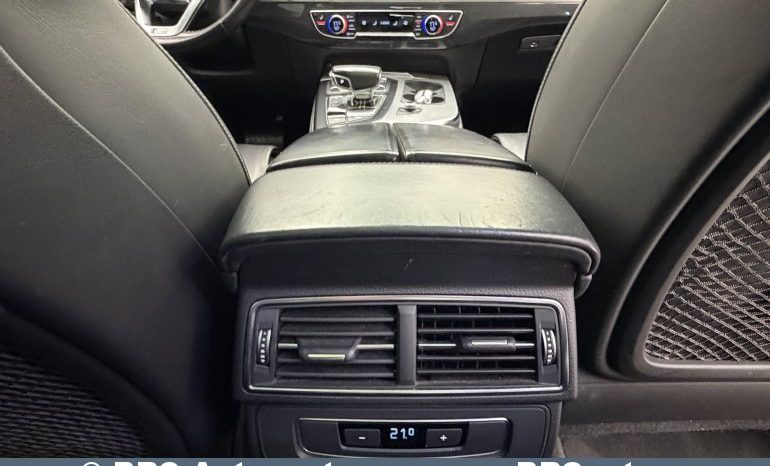 
								Audi Q7 3.0 TDI S-Line Plug-In Automatas 2016 full									