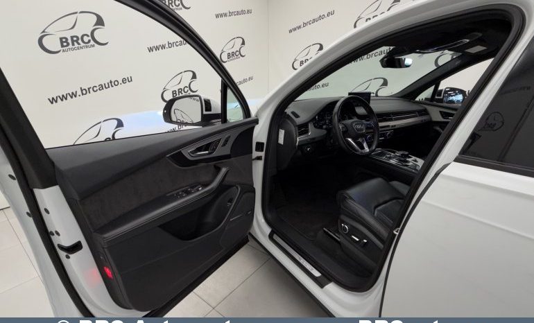 
								Audi Q7 3.0 TDI S-Line Plug-In Automatas 2016 full									