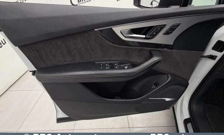 
								Audi Q7 3.0 TDI S-Line Plug-In Automatas 2016 full									
