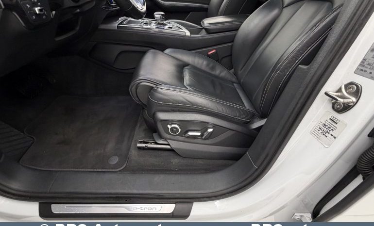 
								Audi Q7 3.0 TDI S-Line Plug-In Automatas 2016 full									