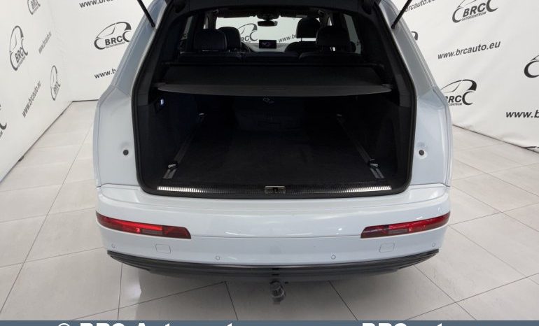 
								Audi Q7 3.0 TDI S-Line Plug-In Automatas 2016 full									