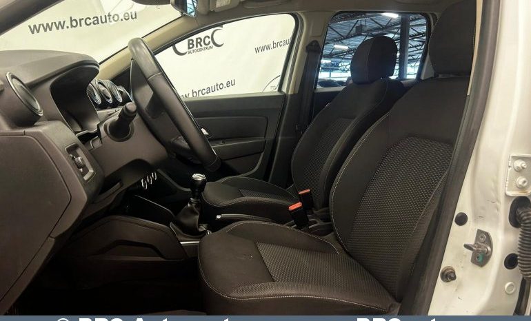 
								Dacia Duster 1.5 dCi 4WD 2018 full									