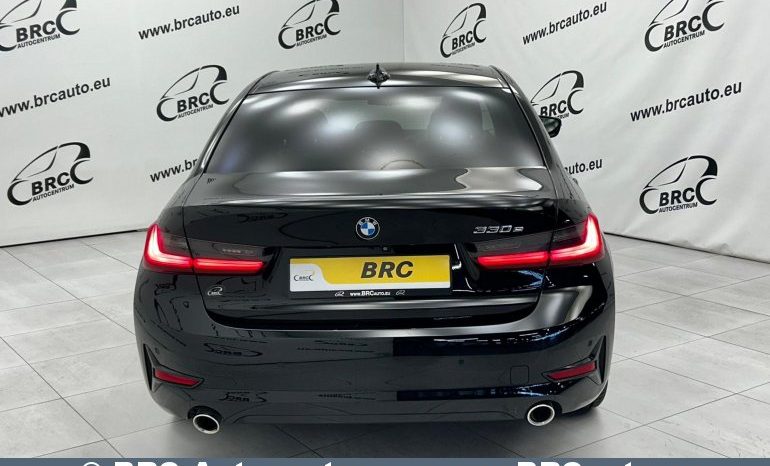 
								BMW 330 e Plug-In Automatas 2020 full									