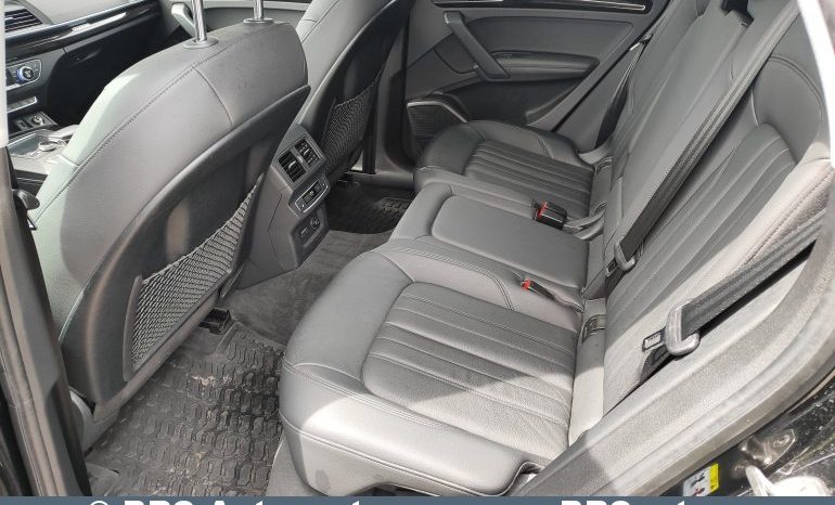 
								Audi Q5 55 TFSI Plug-in Hybrid Quattro 2020 full									