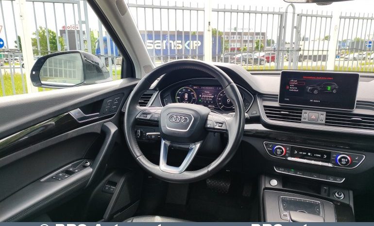 
								Audi Q5 55 TFSI Plug-in Hybrid Quattro 2020 full									