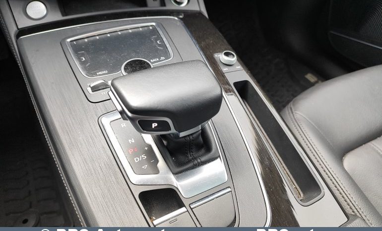 
								Audi Q5 55 TFSI Plug-in Hybrid Quattro 2020 full									