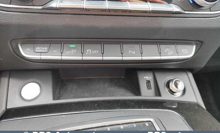 
								Audi Q5 55 TFSI Plug-in Hybrid Quattro 2020 full									