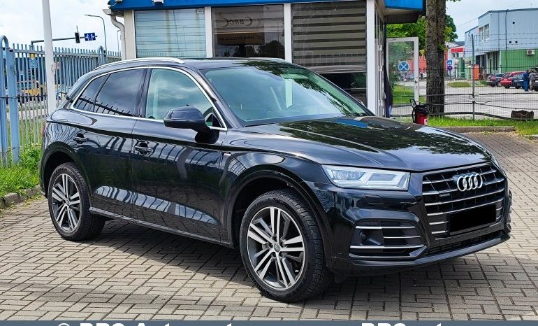 
								Audi Q5 55 TFSI Plug-in Hybrid Quattro 2020 full									