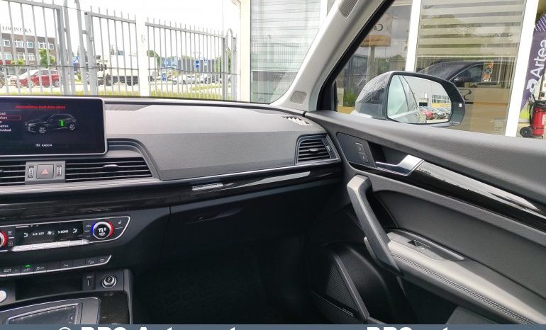
								Audi Q5 55 TFSI Plug-in Hybrid Quattro 2020 full									