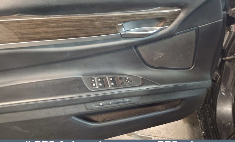 
								BMW 740 Li Automatas 2013 full									
