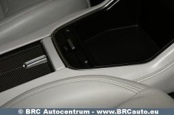 
										Porsche Panamera Turbo 2017 full									