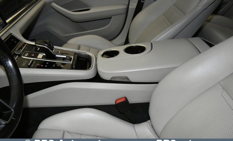 
								Porsche Panamera Turbo 2017 full									