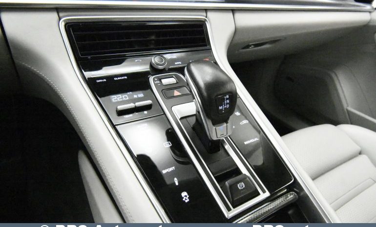 
								Porsche Panamera Turbo 2017 full									