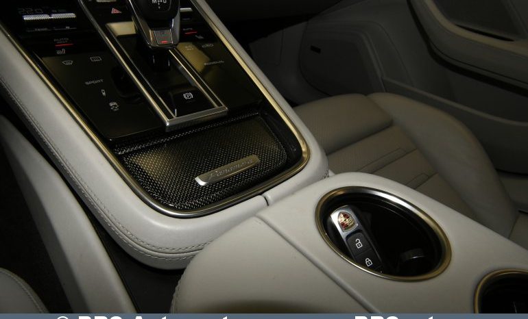 
								Porsche Panamera Turbo 2017 full									