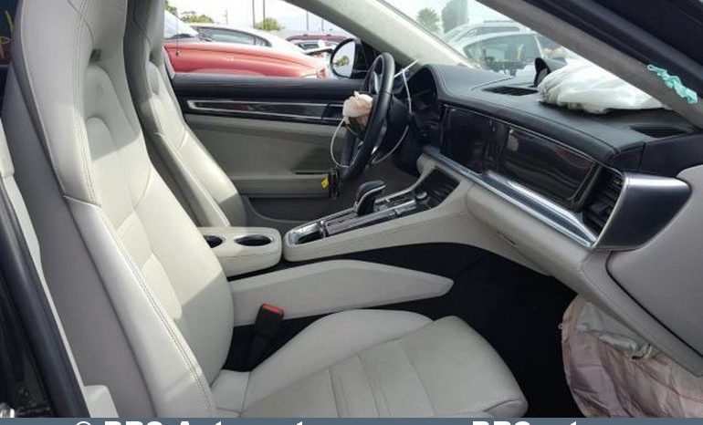 
								Porsche Panamera Turbo 2017 full									
