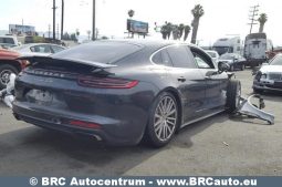 
										Porsche Panamera Turbo 2017 full									