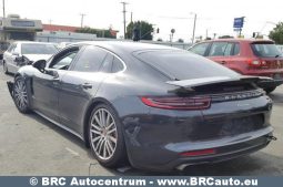 
										Porsche Panamera Turbo 2017 full									