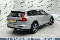 
										Volvo V60 Cross Country 2.0T mild-hybrid AWD Automatas 2023 full									