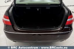 
										Mercedes-Benz E 350 Blue Efficiency Elegance Automatas 2009 full									