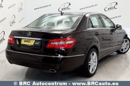 
										Mercedes-Benz E 350 Blue Efficiency Elegance Automatas 2009 full									
