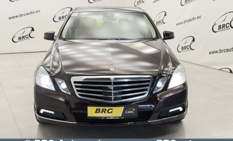 
								Mercedes-Benz E 350 Blue Efficiency Elegance Automatas 2009 full									