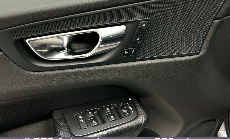 
								Volvo XC 60 T5 AWD Automatas 2018 full									