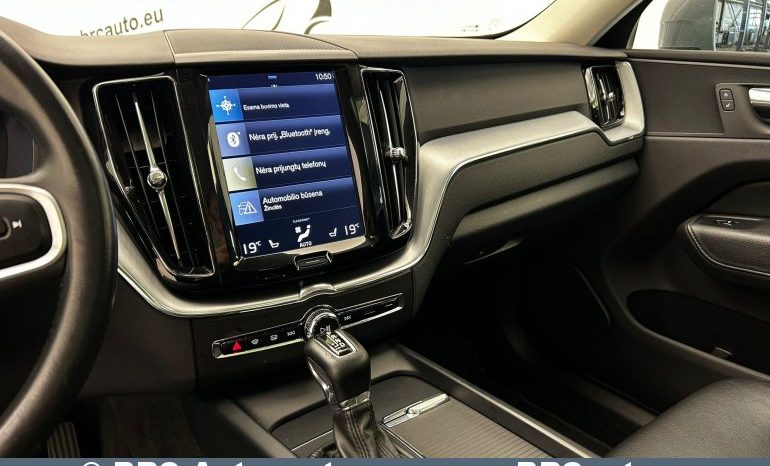 
								Volvo XC 60 T5 AWD Automatas 2018 full									