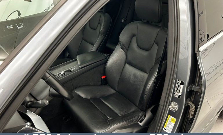 
								Volvo XC 60 T5 AWD Automatas 2018 full									