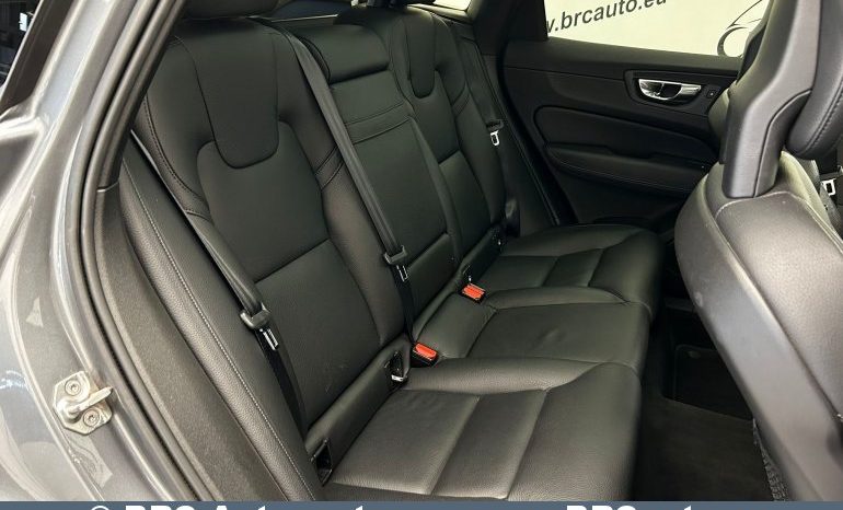 
								Volvo XC 60 T5 AWD Automatas 2018 full									