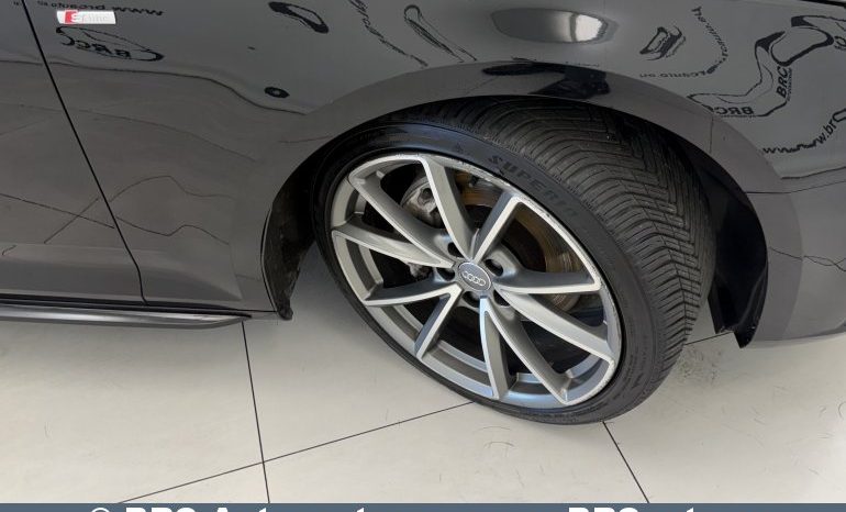 
								Audi A4 Avant 2.0 TDI S-Line Quattro Automatas 2016 full									