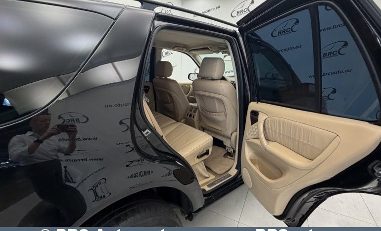 
								Mercedes-Benz ML 270 CDI Automatas 2003 full									