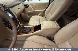 
										Mercedes-Benz ML 270 CDI Automatas 2003 full									