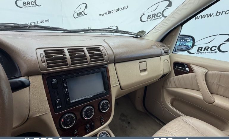 
								Mercedes-Benz ML 270 CDI Automatas 2003 full									
