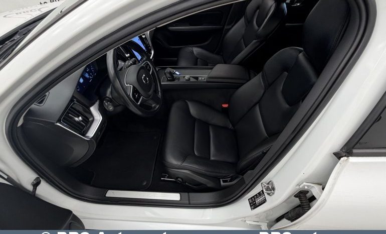 
								Volvo V60 B3 Mild-Hybrid Automatas 2021 full									