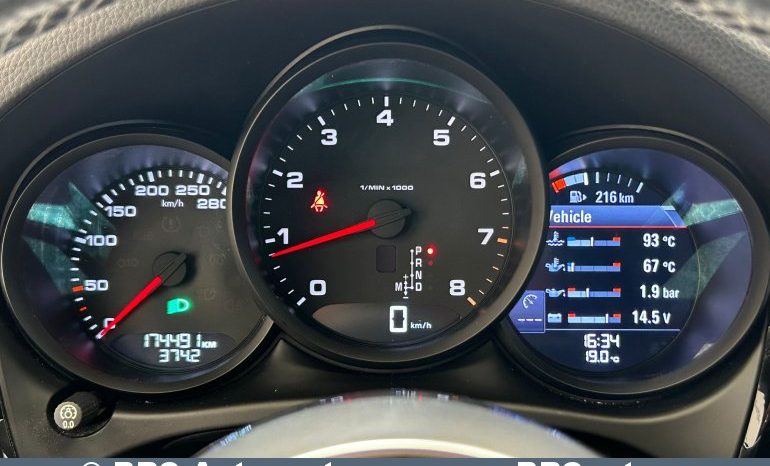 
								Porsche Macan 2.0T Automatas 2017 full									
