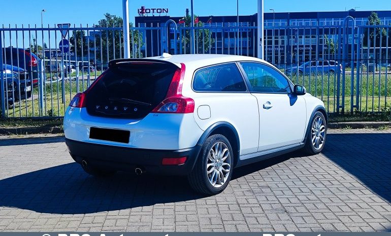 
								Volvo C30 2.4 D5 2008 full									