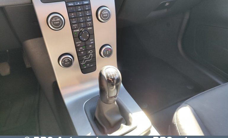 
								Volvo C30 2.4 D5 2008 full									